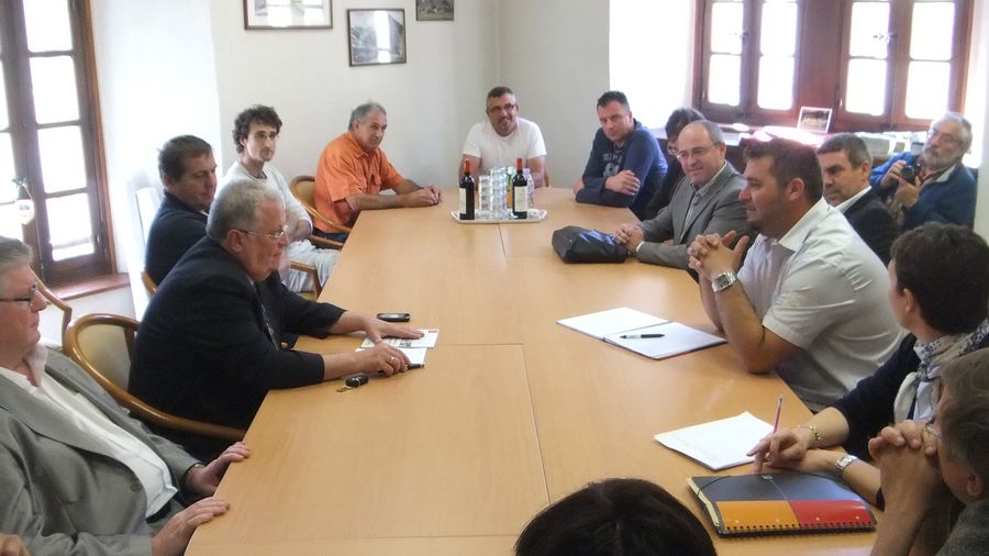 Le Député Maire Marc Francina face à la CAPEB et son Président Pascal DEFFAUGT et au Président de la Chambre de Métiers et de l'Artisanat Franck LOPEZ